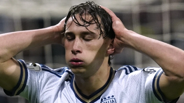 How much weight does a soccer player lose during a game? (Full breakdown) - Ảnh 1