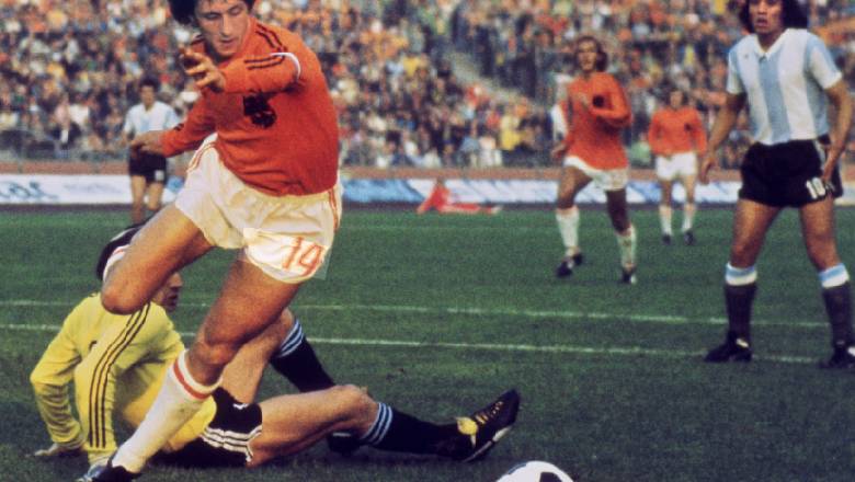 What is Johan Cruyff famous for? Exploring the legacy of a football icon - Ảnh 2